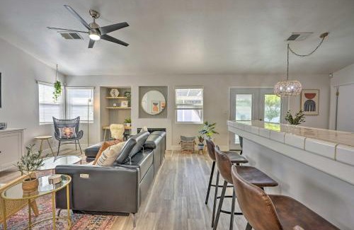 Greenacres House | Inviting Bakersfield Getaway Featuring Pool Table Fun