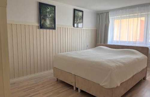 Haapsalu Apartment | Stylish & Bright ARTpartment- Family -Friendly