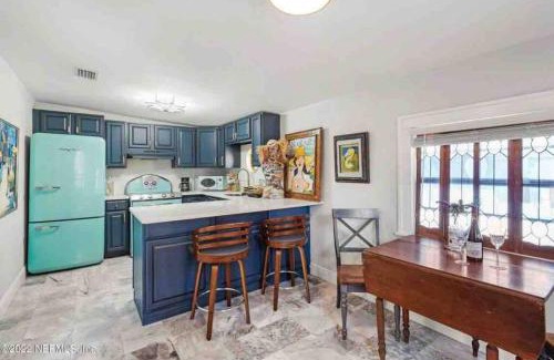 Avondale Apartment | Perfect Bungalow Close to Dining, Parks & Entertainment