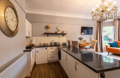 Hereford Apartment | Stylish 2 Bedroom Apartment in Central Location - Rated 9/10