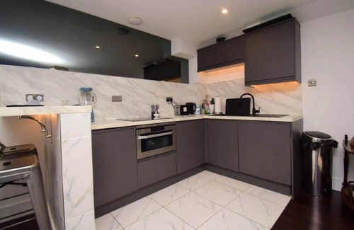 City Centre Glasgow Apartment | Stylish Central Flat George Sq