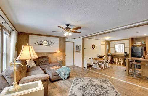 Chetek House | Chic Chetek Hideaway: Lake Access, Dock & Spa Amenities!
