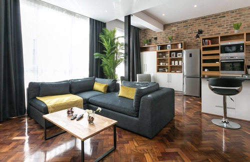 Downtown Johannesburg Apartment | Modern City Center Penthouse with Rooftop Hot Tub