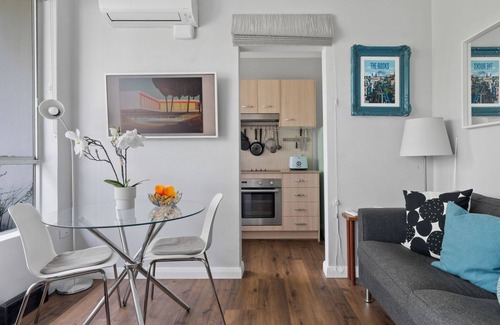 Redfern Apartment | Stylish City Studio in Trendy Redfern