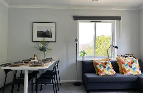 Clydebank Apartment | Stylish Clydebank Apartment Perfect for Family Getaways