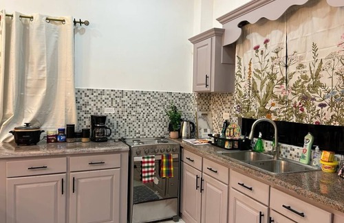 Demerara-Mahaica Apartment | Stylish Modern Suite in Herstelling - Pet and Child Friendly