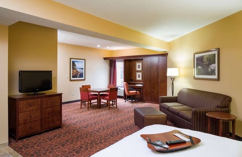 Selinsgrove Hotel | Stylish Retreat Near Selinsgrove with Family-Friendly Amenities