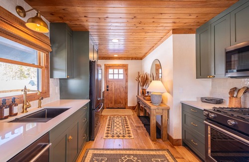 Granby House | Stylish Retreat with Hot Tub & Pet-Friendly Amenities