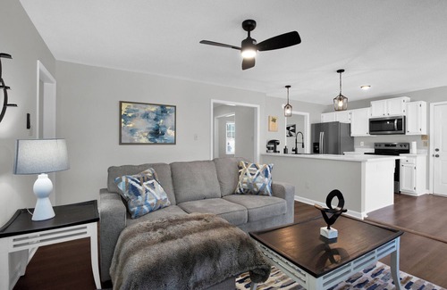 Fayetteville House | Stylish Comfort Near Fort Bragg – Family & Business Friendly!