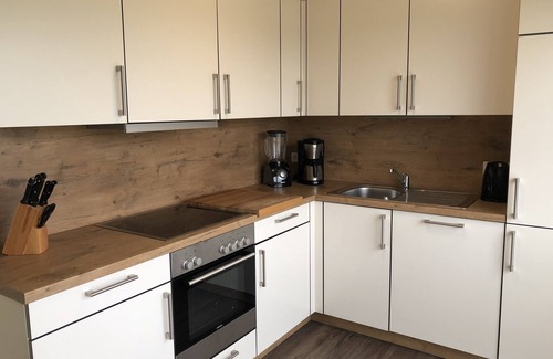 Haren Apartment | Idyllic Marina Retreat: Pet-Friendly Home with Ocean Views