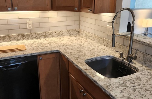 Warren Condo | Guest Rated 10/10: Stylish Condo at Sugarbush Mountain