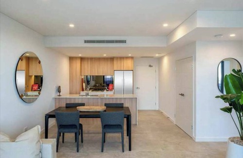 Merrylands Apartment | Stylish & Cozy 1 Bedroom Apartment
