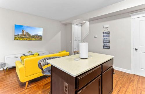 Midtown Apartment | Stylish Cozy 2-BR Detroit