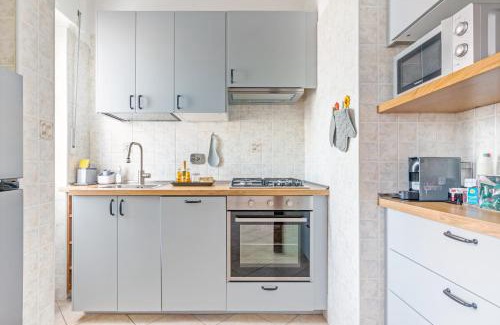 Universita House | Stylish 4-Star Hotel with Balcony & City View - Rated 9.9