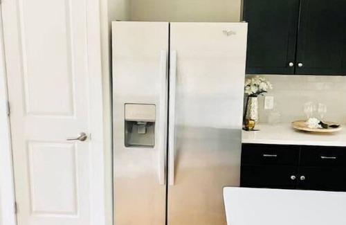 Avondale House | Chic Condo Retreat Near Cincinnati Zoo for Families