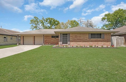 Southeast Houston House | Cozy Retreat in Houston Hobby: Family-Friendly Amenities