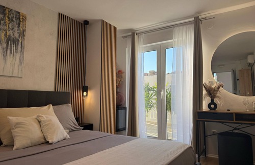 Krizna luka Bed & Breakfast | Stylish Double Room + Breakfast & Private Jacuzzi