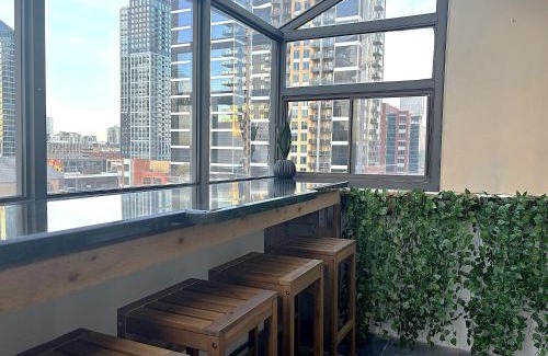 Beltline Apartment | Pet-Friendly 2BR Near Stampede with Downtown Views