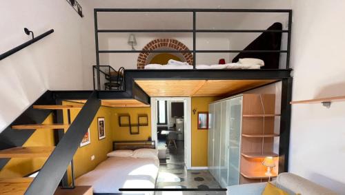 Navigli Apartment | Stylish Duplex on Two Levels 15 Mins from Duomo
