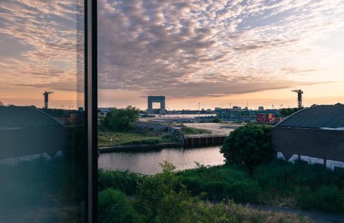 Amsterdam North Apartment | Private Boutique Apartment with Breathtaking Views, 9.3/10
