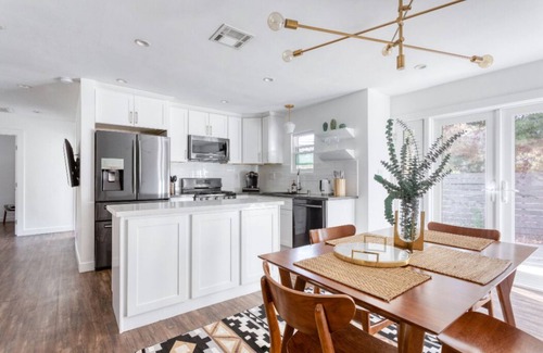 Verdugo Woodlands House | Exclusive European Design Home with Pet-Friendly Amenities