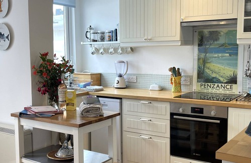 Gulval House | Family-Friendly Cottage Near Penzance with Garden & Pool