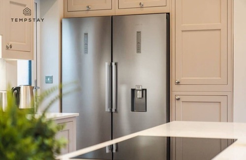 Windsor House | Family-Friendly Getaway in Eton with Countryside Views
