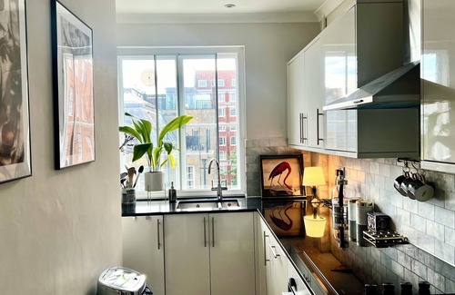 City of Westminster Apartment | Chic Flat in Central London’s Marylebone - Guest Rated 10/10
