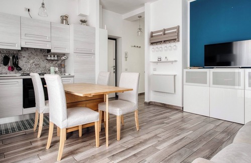 San Siro Apartment | Stylish Flat Near San Siro – Metro, WiFi & AC