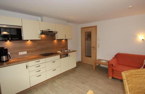 Uderns Apartment | Family-Friendly Apartment in Uderns Steps from Ski Slopes