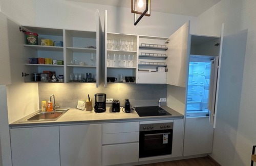 Rudolfsheim-Funfhaus Apartment | Stylish Garden Apartment in Vienna – Peaceful Retreat near Schönbrunn Palace
