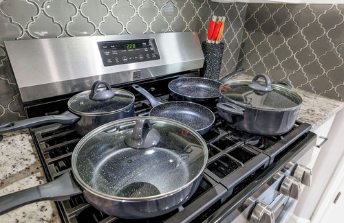 Greater East End House | Stylish Retreat Minutes from Downtown with Breakfast Included