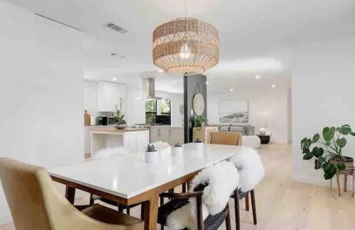 Austin House | Stylish Retreat 15 Minutes from S Congress and ACL