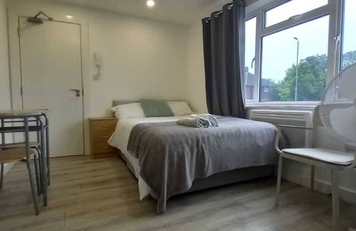 London Borough of Bromley House | Stylish Home From Home