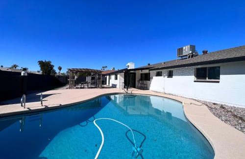 Evergreen House | Modern Retreat in Tempe with Private Pool and Pet-Friendly