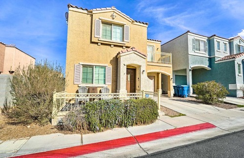 Paradise House | Stylish House with Pool and Patio, Just 8 Mi to Vegas Strip