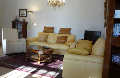Heringsdorf Villa | Stylish in histor. villa: 55 sqm+70sqm garden-terrace, 3 min. to the beach,quiet