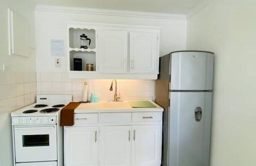 Sandy Lane Apartment | Trendy Holetown Apartment with Pool and Kitchen Access