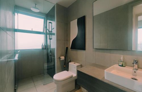 Taman Keramat Apartment | Elevate Your Stay at Kuala Lumpur Datum Jelatek - KLCC View