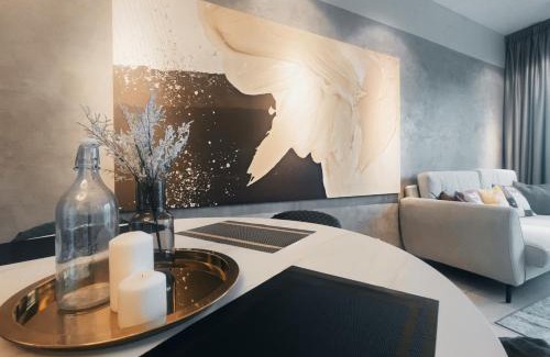 Taman Keramat Apartment | Elevate Your Stay at Kuala Lumpur Datum Jelatek - KLCC View