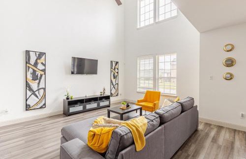 Frisco Apartment | Stylish Living in Vibrant Frisco