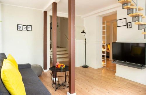 Neukoelln Apartment | Modern Loft Apartment with Self Check-In & Street Parking