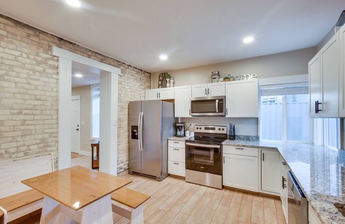 Logan Apartment | Stylish Logan Retreat: Smart TV, Kitchen & Spa Amenities!