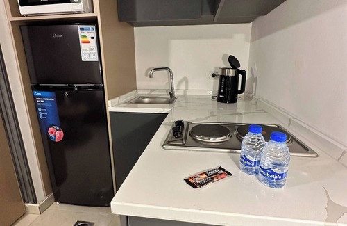 Amman Apartment | Elegant Luxe Apartment with Pet-Friendly Amenities