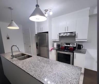 Aylmer Apartment | Stylish Getaway with Free Parking & Family-Friendly Amenities