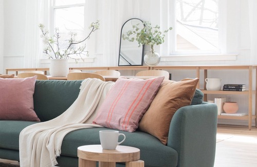 Mill River House | Stylish Escape in New Haven, CT with Spa & Hot Tub