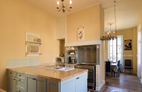 Savignac-Ledrier Villa | Exquisite Mansion with Private Pool in Aquitaine - Rated 9.8