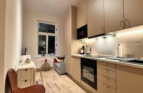 Toyen Condo | Stylish & Modern 2BR Apt, 4min Subway to Oslo City