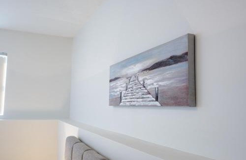 Moncton House | Stylish, Modern 3BR in Moncton