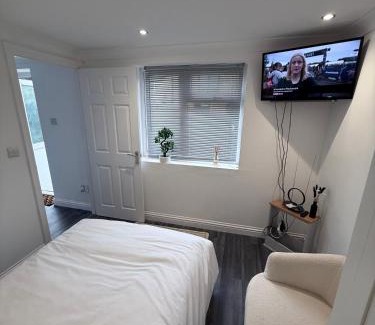 Bedford House | Stylish modern Guest house